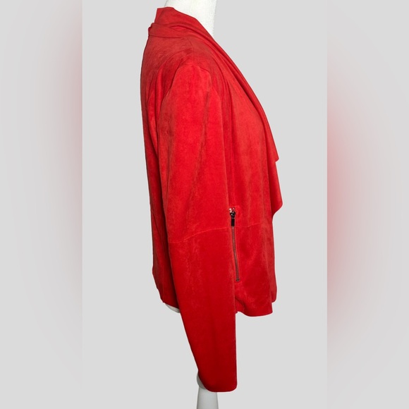 Bagatelle Women's Scarlet Faux Suede Draped Blazer - Picture 4 of 7